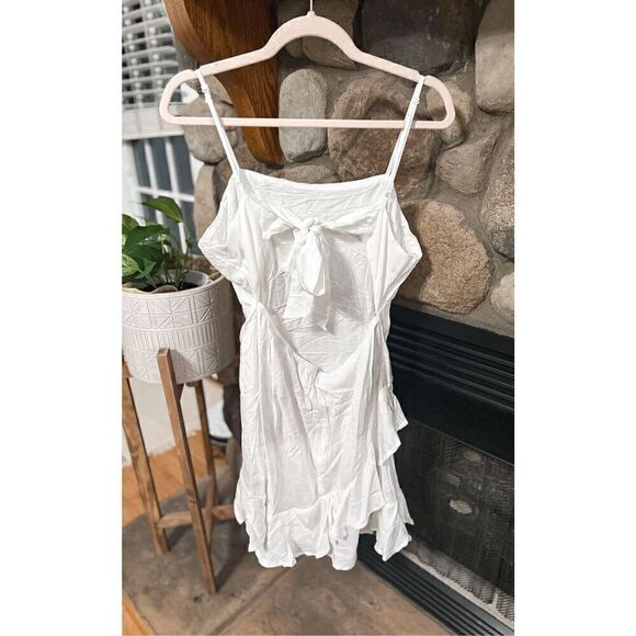 Francesca’s NWT White Summer Dress - Picture 2 of 8